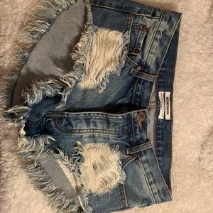 One Teaspoon size 26 cut off shorts